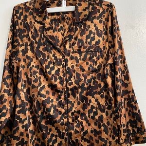 Stars above leopard cheetah Panama set